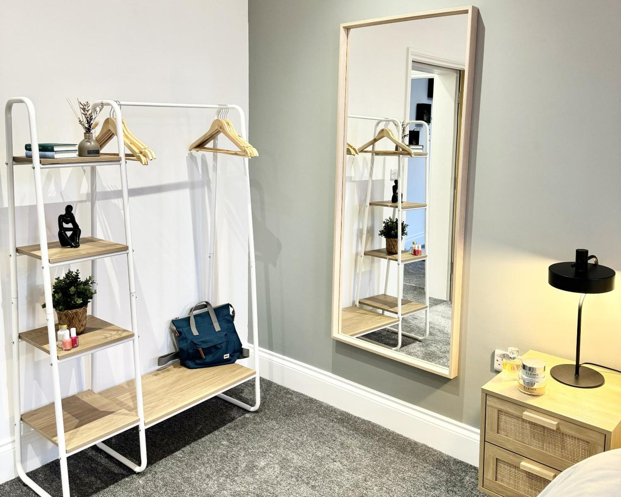 The Yorkshire Crown - Luxury Apartment - Free Parking Nearby Harrogate Buitenkant foto